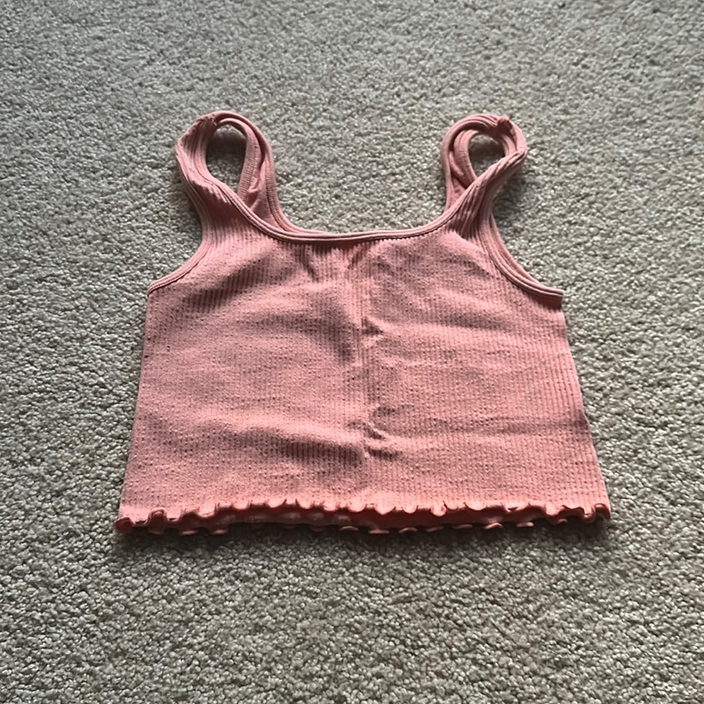 Pink ribbed crop top
